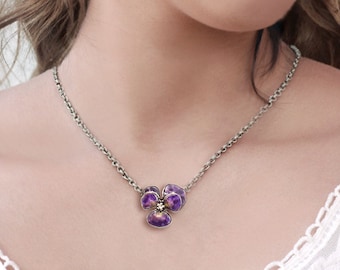 Mothers Day Gift, Vintage Enamel Pansy Necklace, Flower Necklace, Pansy Jewelry,Violet Jewelry,Flower Jewelry, Vintage Necklace,  N1590