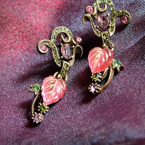 Satin Glass Leaf Necklace & Earrings: Vintage Fruit Salad Jewelry