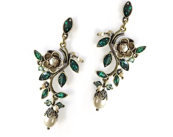 Emerald green earrings, Clip or post,  E1186-EM