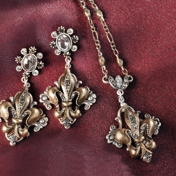 Fleur De Lis Necklace and Earrings Set, French Jewelry, Vintage Necklace,  Parisian jewelry, Sweet Romance Jewelry N1068E1121