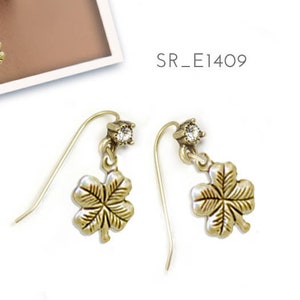 Four Leaf Clover Earrings, St. Patrick's Day Earrings, Shamrock Earrings, Lucky earrings, St. Patricks Day Jewelry E1409