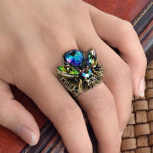 Bee Ring, Queen Bee, Bee Jewelry, Bug Ring, Statement Ring, Insect Ring, Honey Bee, Insect Jewelry, Crystal Ring, Antique Rings, Aurora R373