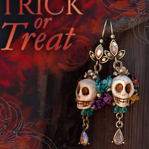 Colorful Sugar Skull Earrings, Dia de los Muertos Earrings, Halloween Jewelry, Day of the Dead Earrings, Kitsch Jewelry, Skull Jewelry E241