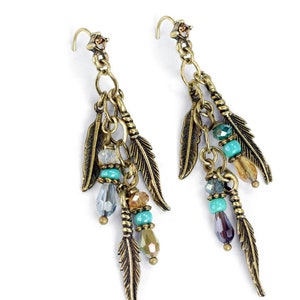 Retro hippie feather beaded earrings, boho feather earrings, 1960s vintage earrings, festival earrings E1350
