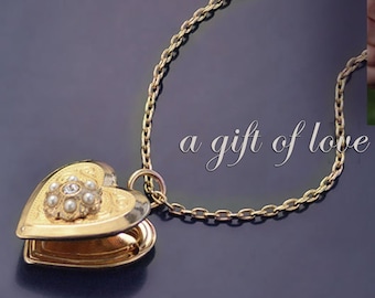 Little Girls Heart Locket Necklace, Flower Girl Necklace, Child&#39;s Locket, Gold Toddler Necklace, Locket for Girls, Baby Jewelry, Kids