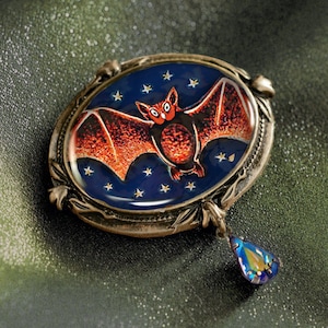 Bat Pin, Bat Brooch, Halloween Enamel Pin, Halloween Jewelry, Bat Jewelry, Pins, Bat, Halloween Brooch, Enamel Pin, Vampire, Lapel Pin,Witch