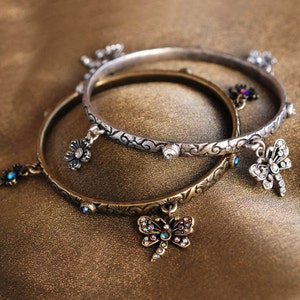 Brazalete de libélula Art Nouveau: joyería con cristales de Swarovski