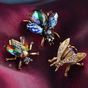 Bee Pin, Bee Jewelry, Bee, Queen Bee, Brooch, Honeybee, Bumble Bee Pin, Honey Bee Pin, Bees, Insect Brooch, Insect Jewelry, Insect P5280 Set of 3 Jewel Bees