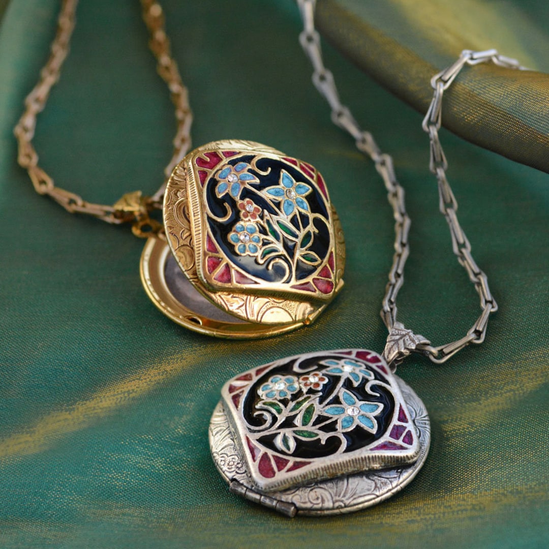 Vintage Enamel Silver Locket Gold Locket Gift Memorial Gift Flower Vintage Enamel Silver Locket Gold Locket Gift Memorial Gift Flower