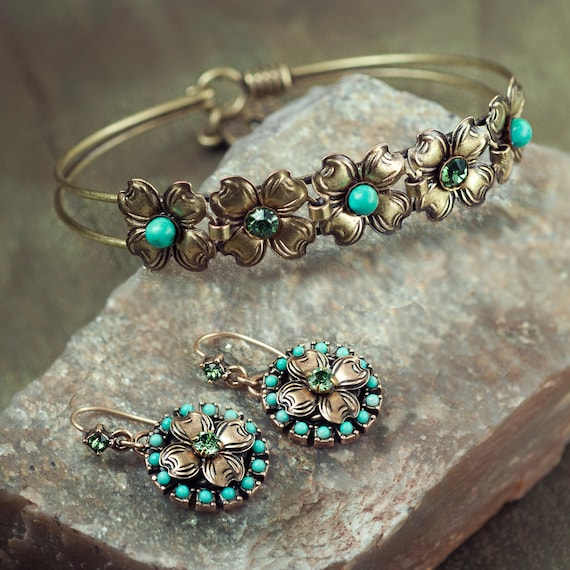 Dogwood Blossom Jewelry Set: Turquoise Boho Bracelet & Dangle Earrings