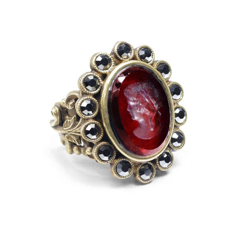 Antique Ring R135 Antique Intaglio Vintage Cameo Jewelry Intaglio Jewelry Cameo Intaglio Ring Cameo Jewelry Vintage Glamour Ring