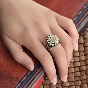Ivory Rose Ring: Vintage Style with Swarovski Crystals