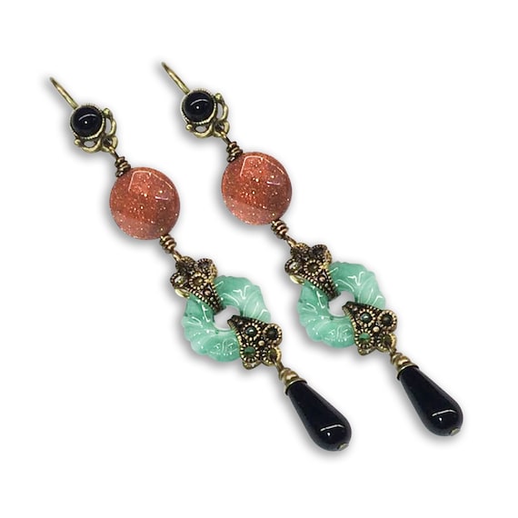 Boucles D'oreilles Pendantes Plaqué Or Et émail - Inspiration Florale Violette
