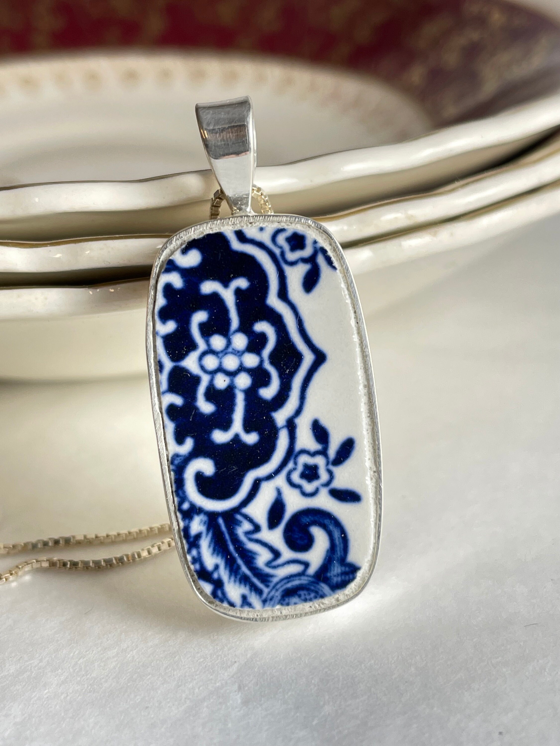 20th Wedding Anniversary Jewellery Blue and White China, Willow