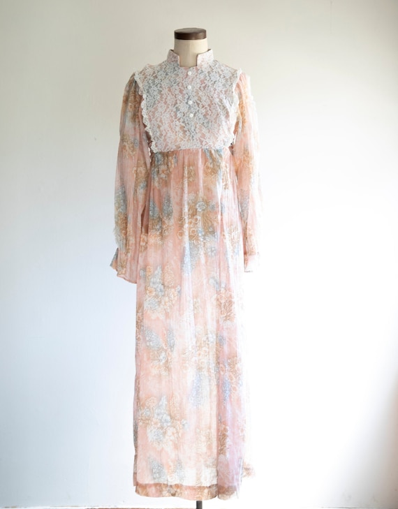 1970s pink floral Calico Vintage Gunne Sax style prai… - Gem