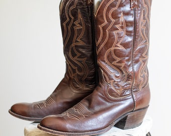 Vintage Dan Post Brown Leather Cowboy Boots: Embroidered  display picture 1