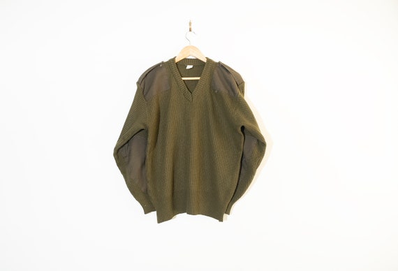 British army deals wooly pully