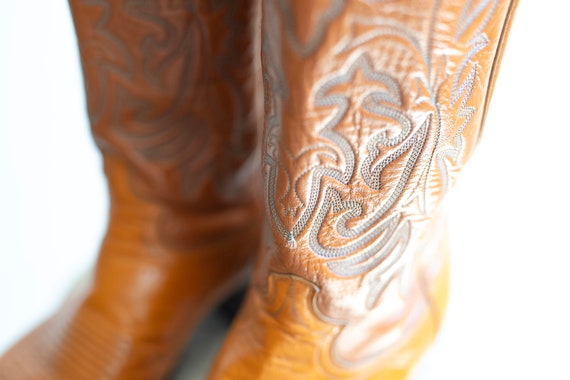 Vintage Brown Leather Boots with Embroidered deta… - image 3