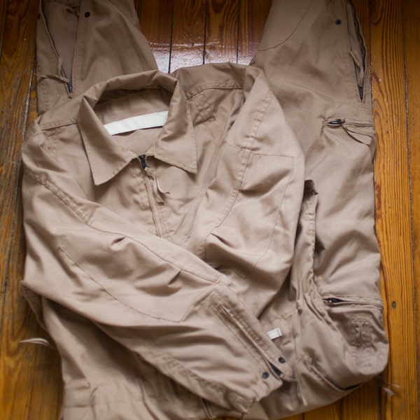 Authentic US Air Force Vintage Flight Suit Khaki Mens Size Medium Coveralls Military Cargo Jumpsuit Coveralls Flight Suit Unisex Boiler Suit