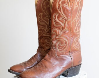 Vintage Brown Leather Boots with Embroidered detail Mens 10 Cowboy Boot classic 1970s style / made in mexico vintage leather