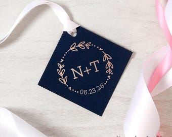 Wedding Favor Tags - Date Wreath - Wedding Gift Tags, Custom Gift Tags, Gift Wrap, Stationary,  Party Favors, Wedding Decorations, Initials
