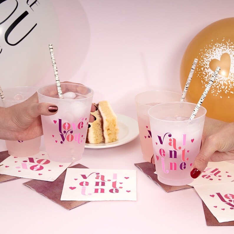 PicturePerfectPapier XOXO Valentine Napkin - Thumbnail 5