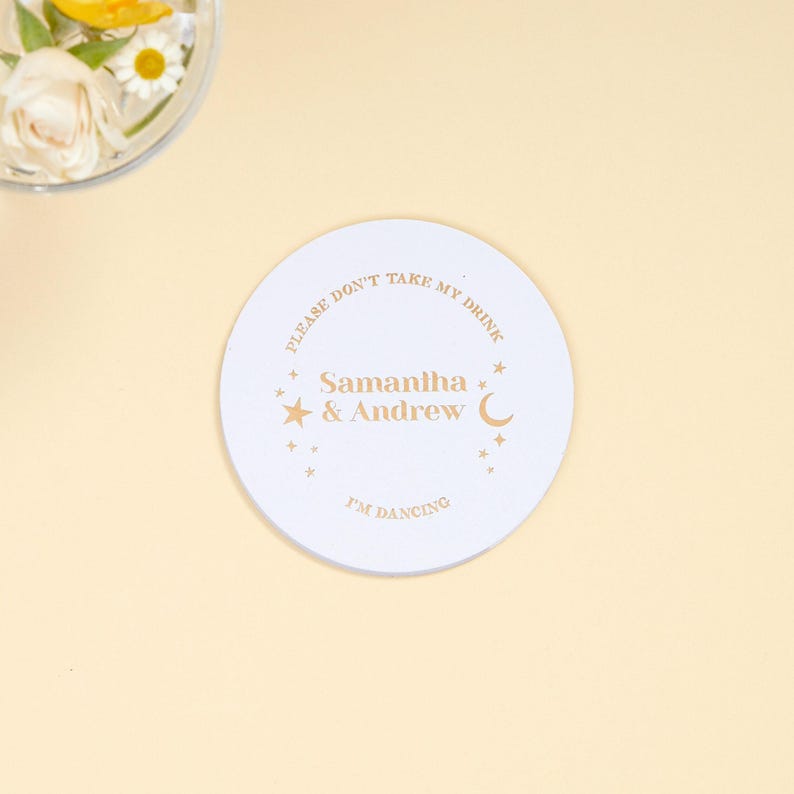 Bajo las estrellas, posavasos personalizados celestiales / cartón prensado / 10 cm de diámetro, recuerdos de boda, diseño del zodíaco imagen 1
