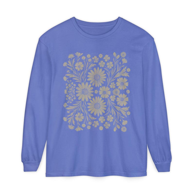 Boho Floral Monochrome Long Sleeve Comfort Colors T-shirt, Vint Style flower Tee, Nature Lover Gift, Boho Trendy Retro Chic T Flo Blue