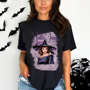 HalloQueen T-shirt, shirt comfort kleuren, retro glamourheks, shirt koningin Halloween, shirt heks, vint stijl glamour heks Halloween-shirt, feest