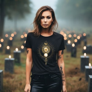 Camiseta celestial, camiseta de planetas, camiseta mística, camiseta de astrología, camiseta celestial gótica, regalo místico, camiseta de Halloween, camiseta celestial imagen 2