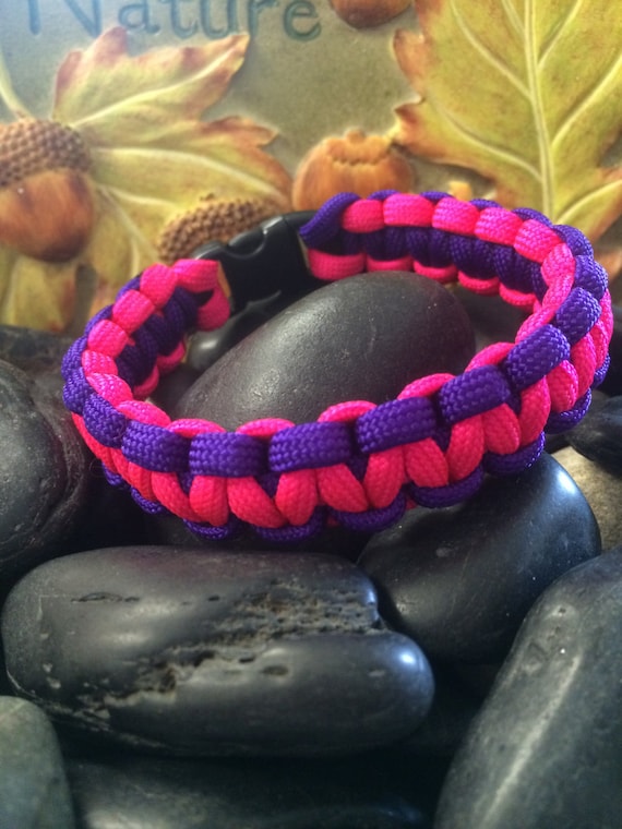 Custom 2 Color Paracord 550 Cord Bracelet With Small Plastic