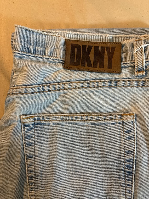 Vintage 90's DKNY Jeans Large Back Leather Patch Mens Women's 34