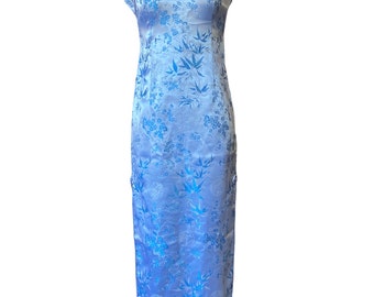 Vintage Halter Cheongsam Dress Heavy Embroidered womens small maxi long blue silver metallic shiny Japanese can be used as costume side slit