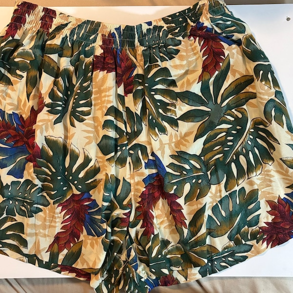Vintage Hilo Hotties Hawaiian shorts elastic waist womens 1X feel like silk floral pleated pockets! green burgundy brown palm frawns