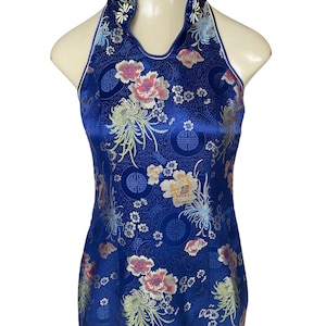 Vintage Cheongsam Dress Womens Medium halter top gorgeous blue embroidered metallic threads rounded bottom floral details zipper back