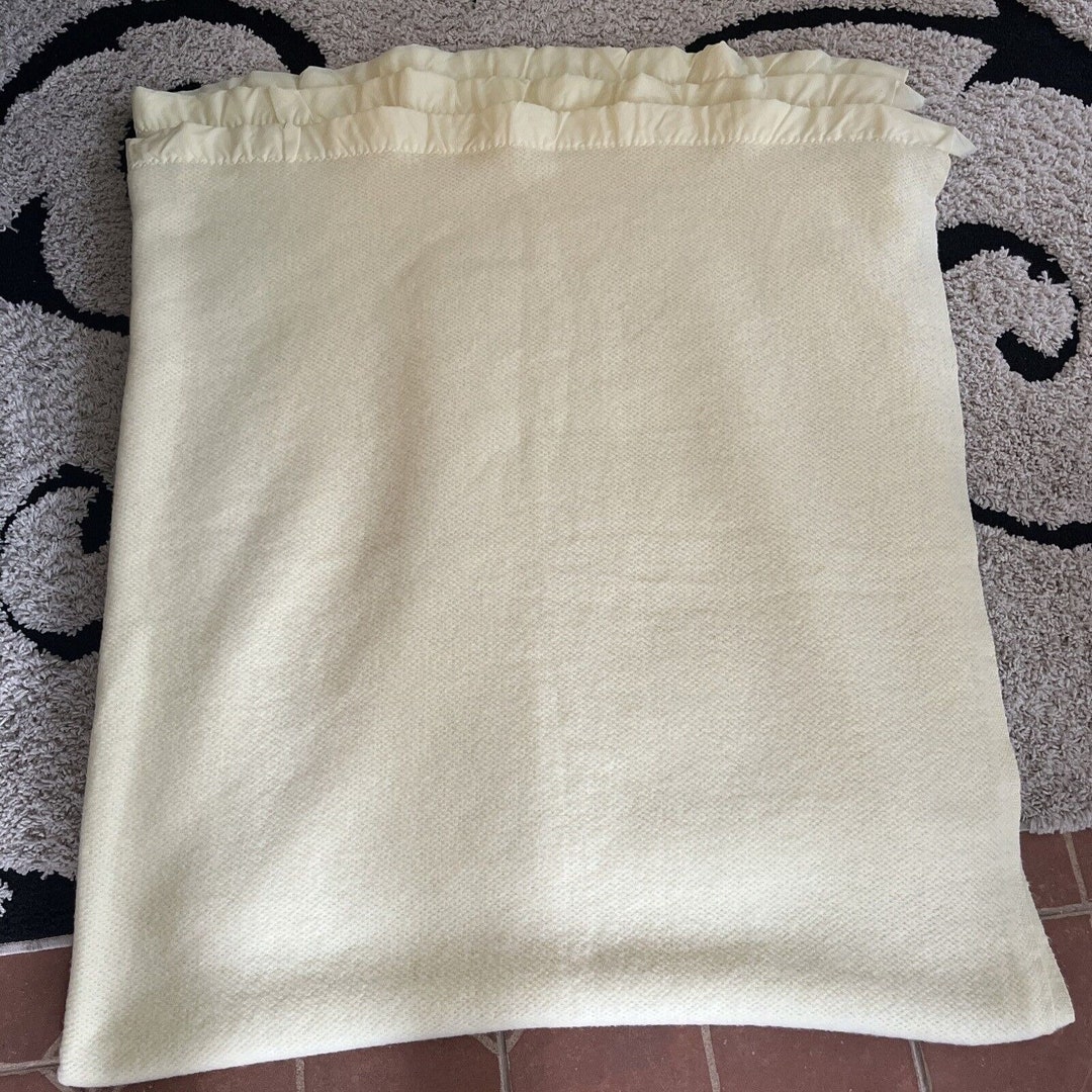 Vintage Chatham Acrylic Satin Trim Yellow Blanket 65 X Etsy