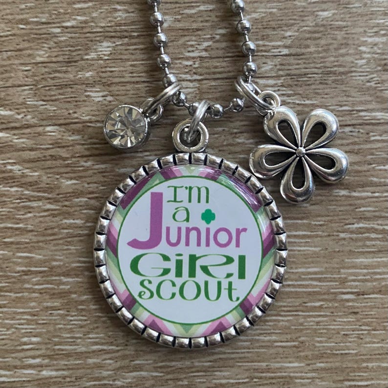 Collier pendentif scoute junior étiquette de sac, breloque personnalisée, cadeau de transition des troupes image 4