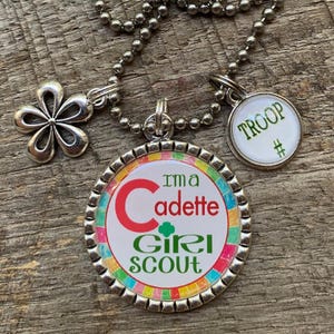 I'm A CADETTE Girl Scout Troop Pack Bridging Custom Antique Silver Flat Bezel Pendant Charm Necklace Keychain ~ Unique Gift for CHRISTmas! zdjęcie 1