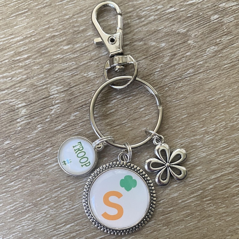 I'm A SENIOR Girl Scout Troop Pack Bridging Custom Antique Silver Flat Bezel Pendant Charm Necklace Keychain ~ Unique Gift for CHRISTmas! zdjęcie 5