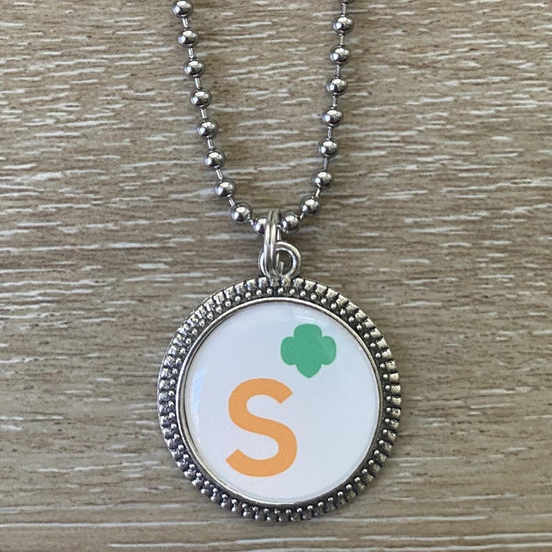 I'm A SENIOR Girl Scout Troop Pack Bridging Custom Antique Silver Flat Bezel Pendant Charm Necklace Keychain ~ Unique Gift for CHRISTmas! zdjęcie 2