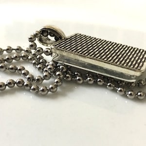 Eu sou uma Brownie Daisy OU escoteira júnior, tropa de escoteiras, colar com pingente de vidro prateado personalizado, presente para meninas exclusivo! imagem 9