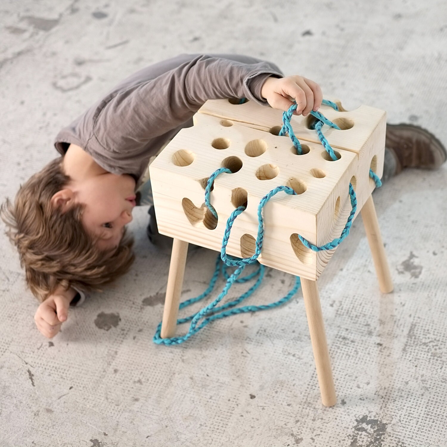 Tabouret en Bois et Jeux Pour Enfants