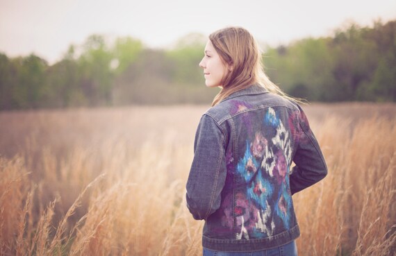 Hand Painted / Womens / Abstract Kilim 