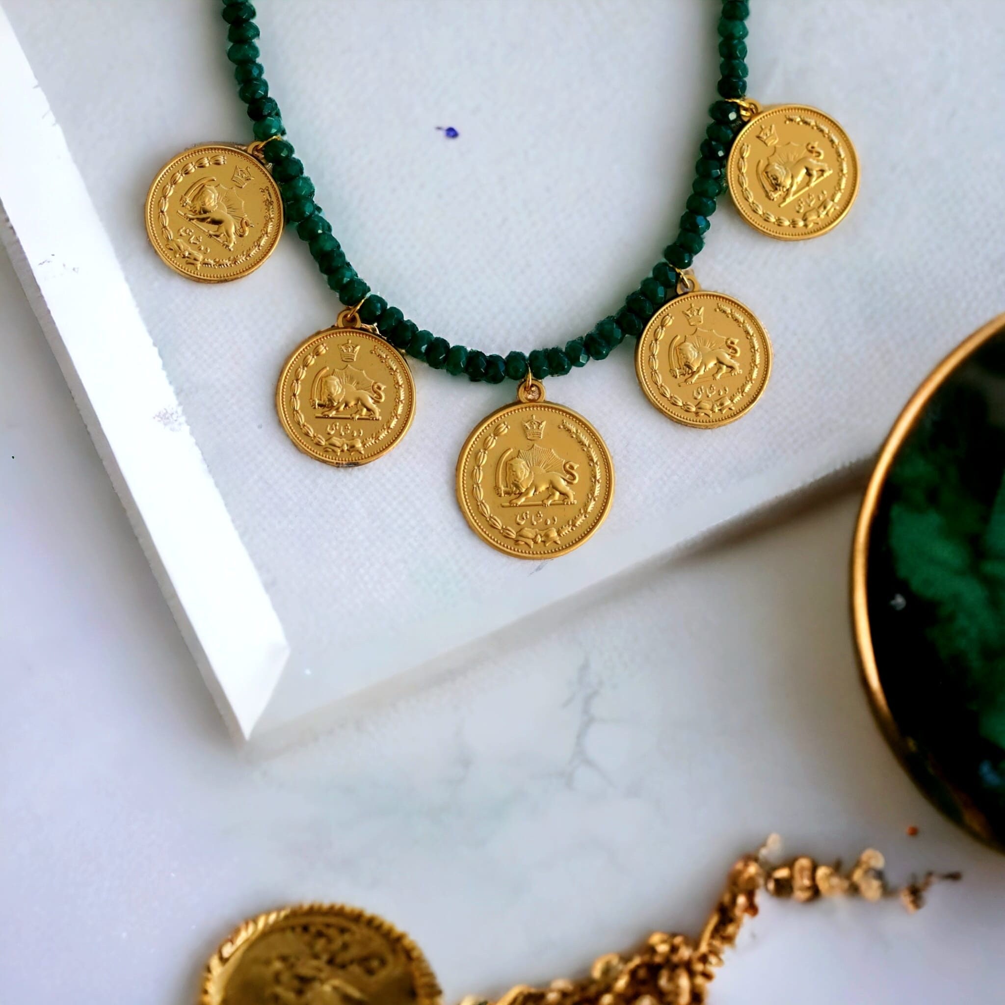 Pahlavi Gold Coin Necklace with Choice of Saphire or Emerald Beads Antique Pahlavi Coin Style 18k Gold Plated Yek Gerooni Coin Gift Idea