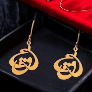 Brincos de ouro atemporais com caligrafia persa escrita a palavra amor, presente de beleza e classe, presente de dia das mães, antimanchas,