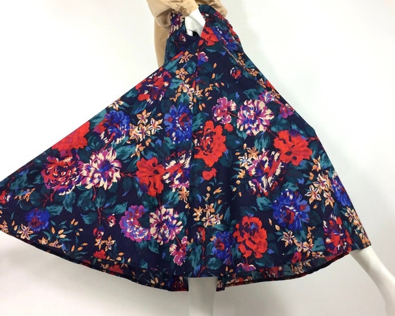 LIBERTY 80s vintage big bold flowers wool skirt /… - image 1