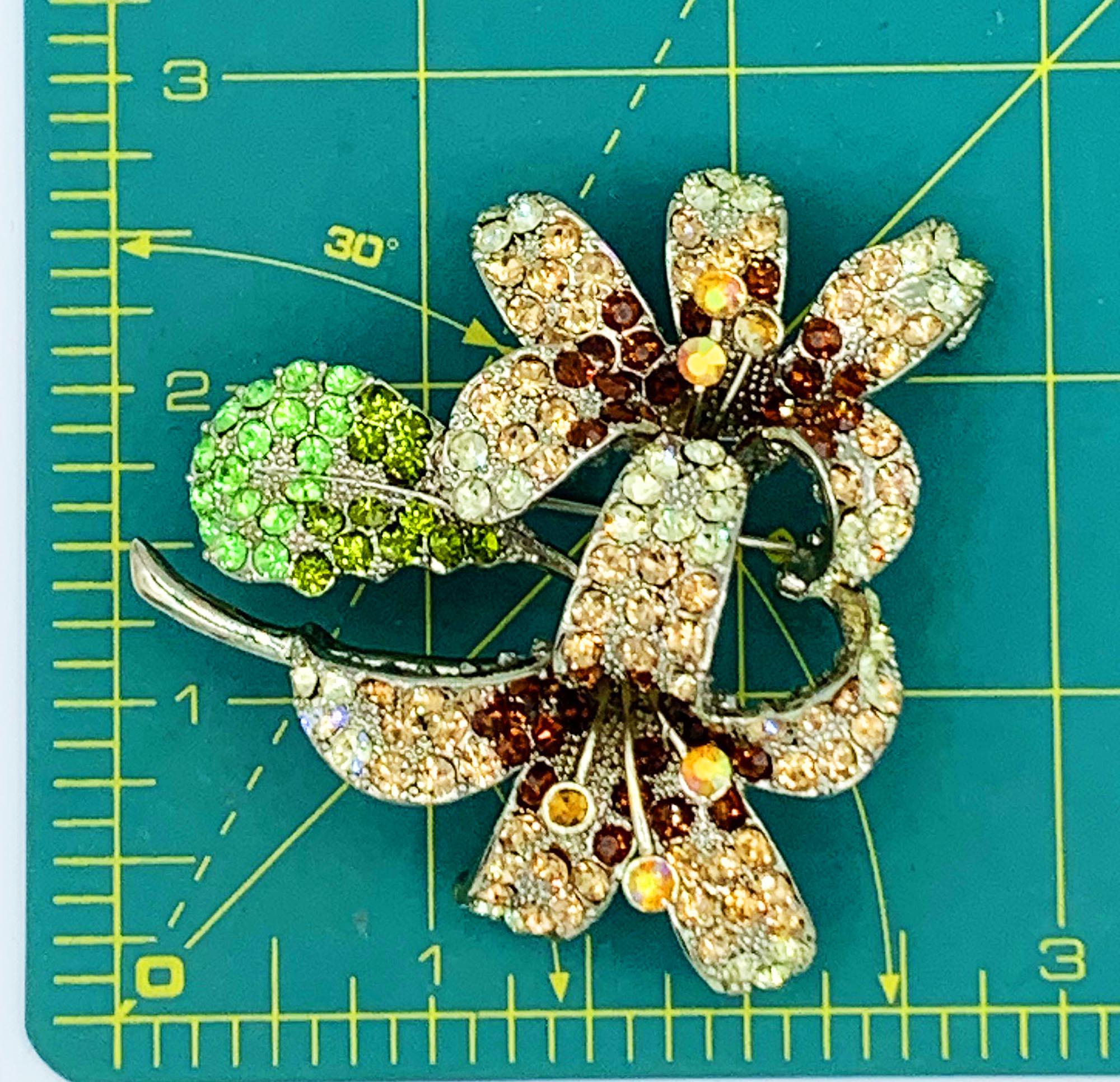 Vintage Lily Lillies Flower Pin Brooch Rhinestone Shades Pale Vintage Lily Lillies Flower Pin Brooch Rhinestone Shades Pale