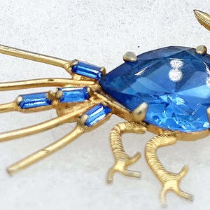 Vintage Blue Czech Rhinestone Bird Pin Brooch Trumpet Clasp Pristine! - Gift Box