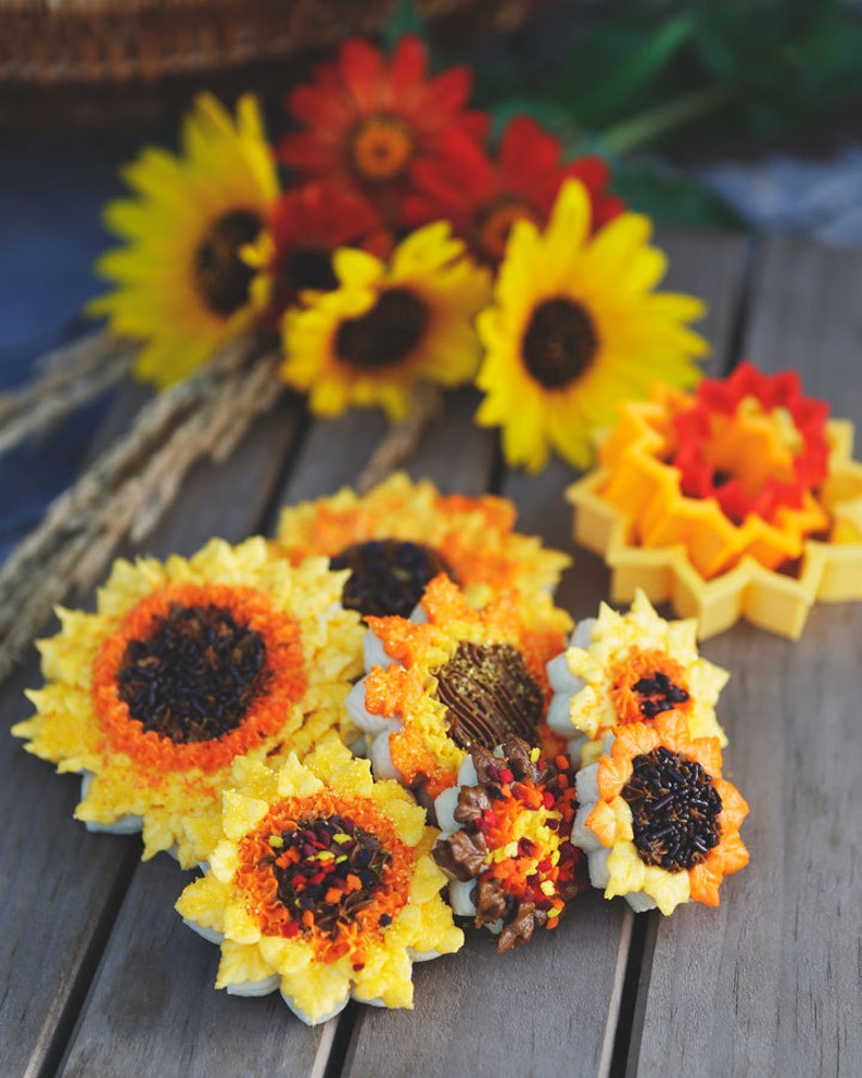 Sunflower Cookie Cutter from The Haven 3cutter set Etsy