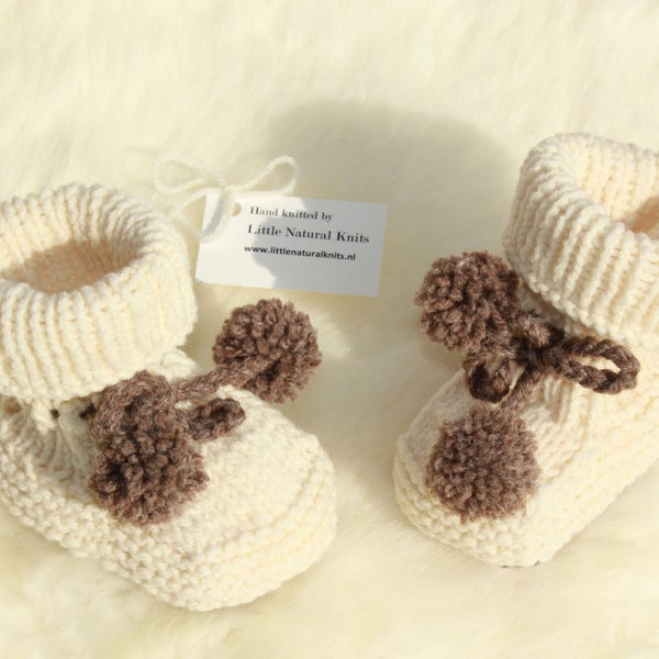 Organic Merino Wool Stay-On Baby, Toddler & Kids Booties in Natural and Light Brown, Hand Knitted, More Colors, Pregnancy Announcement